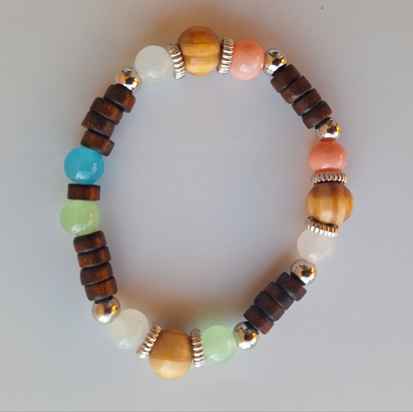 4 Boho bracelets handcrafted beaded - Picture 4 of 7